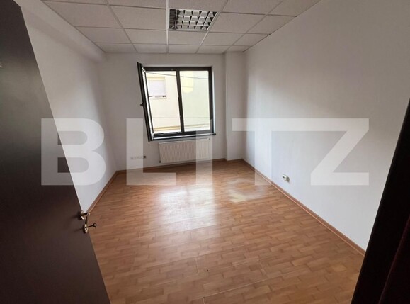 Spațiu birouri de închiriat Micro 11 - 174744SIB | BLITZ Târgoviște | Poza8