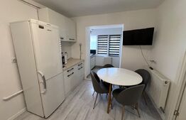 Apartament semidecomandat în Micro 6