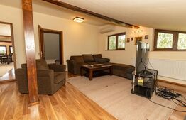 Vila exclusivistă, de vanzare, cu 8 camere, 400 mp, zona Periș 