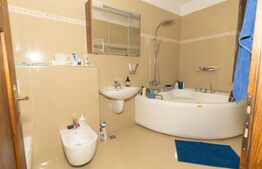 Vila exclusivistă, de vanzare, cu 8 camere, 400 mp, zona Periș 