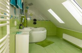 Vila exclusivistă, de vanzare, cu 8 camere, 400 mp, zona Periș 