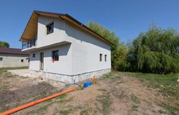 Casă individuală modernă, construcție 2021 – spațioasă, luminoasă Lazuri