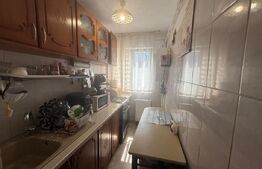 Apartament cu 3 camere, etajul 2/4, 50 mp, Micro 11