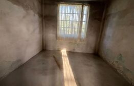 Spațiu industrial + spații de cazare/birouri de închiriat – 8000 mp teren 2 hale