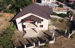 Casă la roșu, de vanzare, 250 mp, zona Slobozia Moara