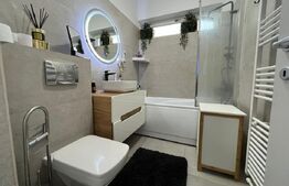 Apartament de vanzare, cu 3 camere, 80 mp, zona Sud