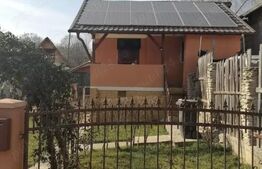  Casă renovată complet, 94 mp utili + curte 39 mp – cu panouri solare