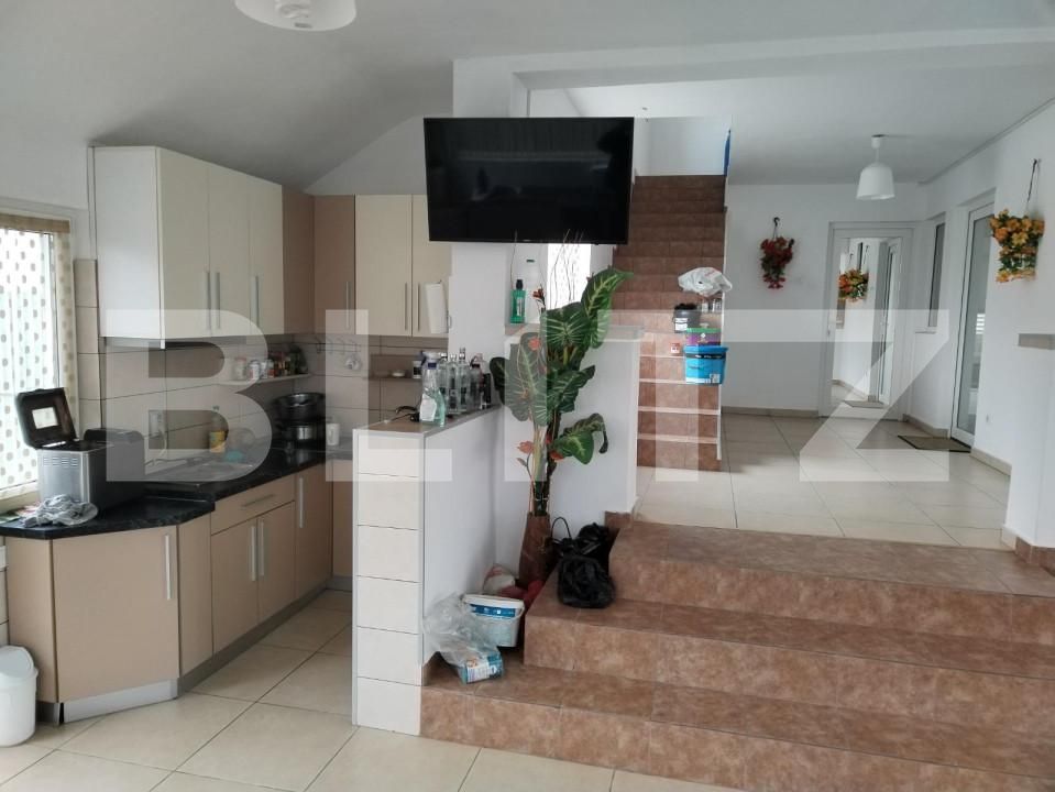 Casa de închiriat 7 camere Central - 179022CI | BLITZ Târgoviște | Poza1