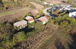 Proprietate de vanzare, 1000 mp, sat Gârleni