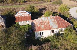 Proprietate de vanzare, 1000 mp, sat Gârleni