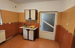 Casă de vânzare, 75 mp, Strada Crângului