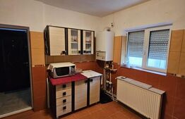 Casă de vânzare, 75 mp, Strada Crângului