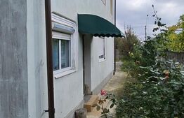 Casă de vânzare, 75 mp, Strada Crângului