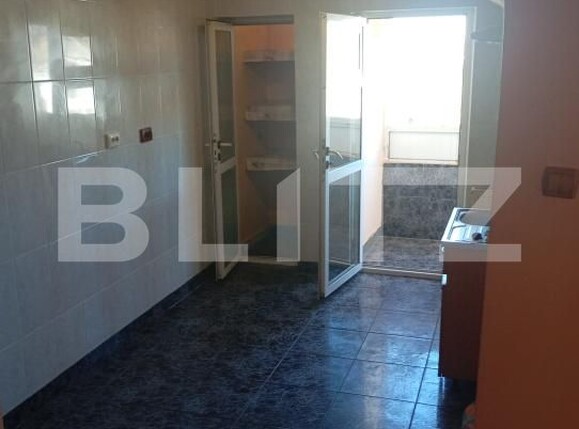 Apartament de vânzare 3 camere Micro 4 - 180536AV | BLITZ Târgoviște | Poza3