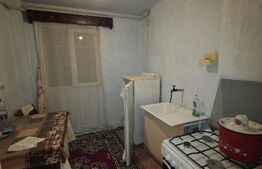 Apartament 2 camere – Semidecomandat, Moreni