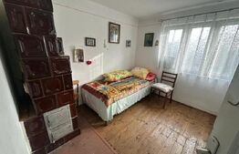 Casa 67 mp, 2727 mp teren, 1190 mp extravilan, zona Doicesti