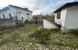 Casa 67 mp, 2727 mp teren, 1190 mp extravilan, zona Doicesti