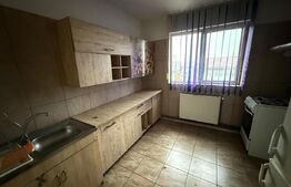Apartament de vanzare, 52 mp, zona Micro 11