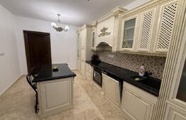 Vilă 327 mp, teren 3173 mp, Cobia