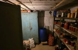 Casă cochetă cu grădină și garaj în Târgoviște