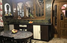 Unde Tradiția Întâlnește Confortul – Domeniu Rustic 3 Min. de Târgoviște