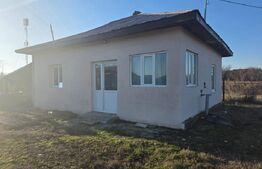 Casa de vanzare, 60 mp, Targoviste- Exterior Vest