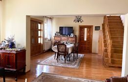 Casa cu 3000 mp Teren si Livada In Dumbrava - Sos. Principala -- 5 Minute de TGV