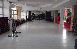 Spatiu comercial, 290 mp, fosta sala de fitness, zona Micro 3