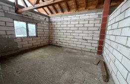 Casă la roșu P+E, 90 mp, teren 500 mp, localitate Decindeni