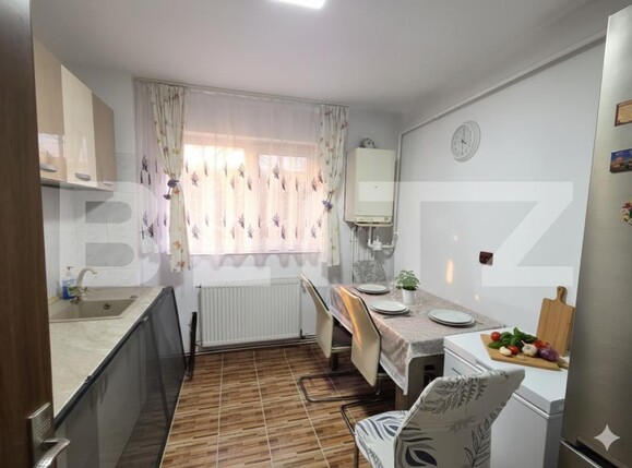 Apartament de vânzare 2 camere Micro 4 - 186239AV | BLITZ Târgoviște | Poza3
