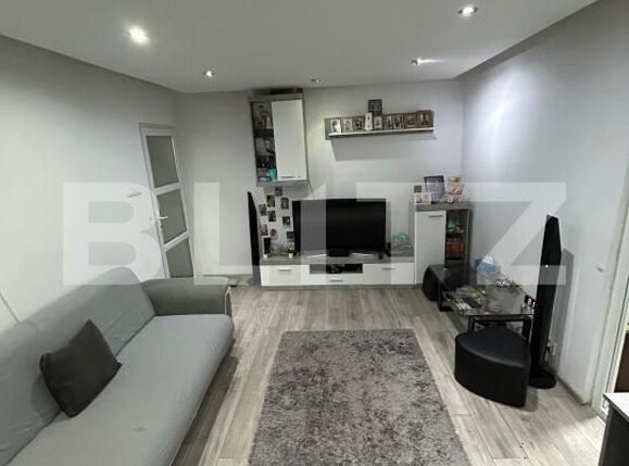 Apartament de vânzare 2 camere Micro 6 - 186298AV | BLITZ Târgoviște | Poza1