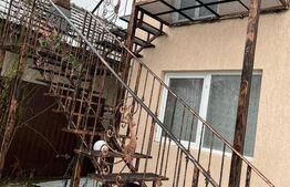 Casa de vanzare, 105 mp, zona Cazaci