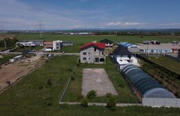 Casă de vânzare, 343 mp, zona Lazuri
