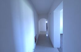 Casă de vânzare, 343 mp, zona Lazuri