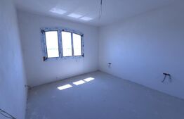 Casă de vânzare, 343 mp, zona Lazuri