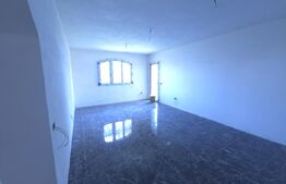 Casă de vânzare, 343 mp, zona Lazuri