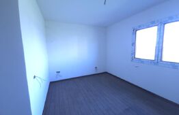 Casă de vânzare, 343 mp, zona Lazuri