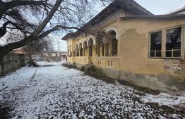 Casă de vânzare, 667 mp, zona Răzvad 