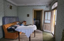 Casă de vânzare, 667 mp, zona Răzvad 