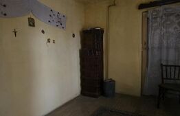 Casă de vânzare, 667 mp, zona Răzvad 