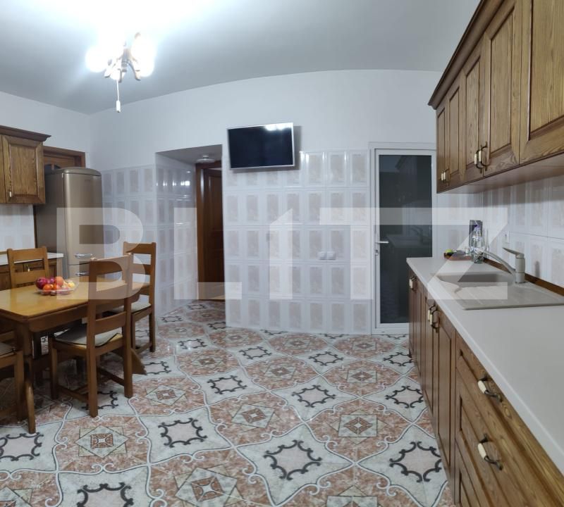 Casa de închiriat 6 camere Central - 187471CI | BLITZ Târgoviște | Poza9