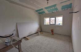 Casa 148 mp, zona Priseaca 