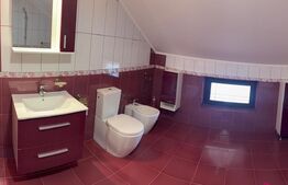 Vila de vanzare, 369 mp, zona Găești