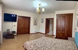 Vila de vanzare, 369 mp, zona Găești