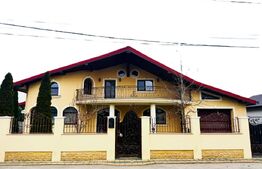 Vila de vanzare, 369 mp, zona Găești