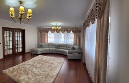 Vila de vanzare, 369 mp, zona Găești