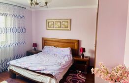 Vila de vanzare, 369 mp, zona Găești