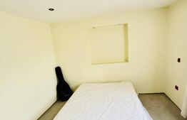  VACARESTI Casă bătrânească cu teren generos 