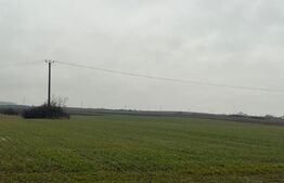 Teren mixt intravilan + extravilan, 10.400 mp, deschidere 50 m, zona Exterior 