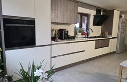 Oază de Liniște în Inima Orașului: Proprietate Exclusivistă cu 2.700 mp Teren 